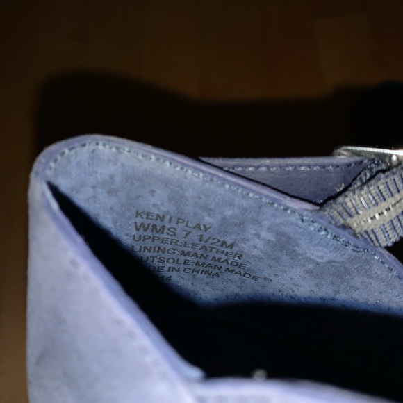 Brand: Kenneth Cole Reaction Blue Open Toe 1 inch Wedge Size 7.5 - Picture 7 of 8